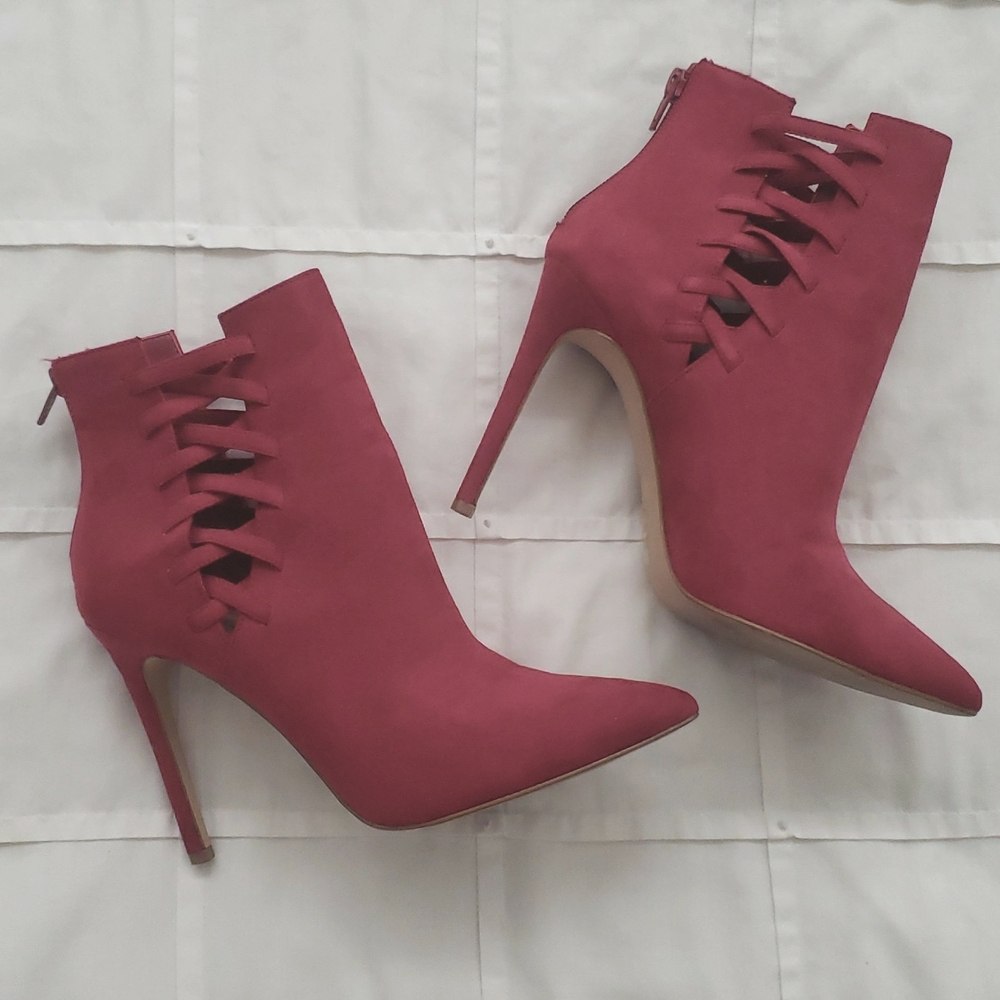 💖 ALDO - Burgandy Suede High Heel Booties Tuxedo - Size 7